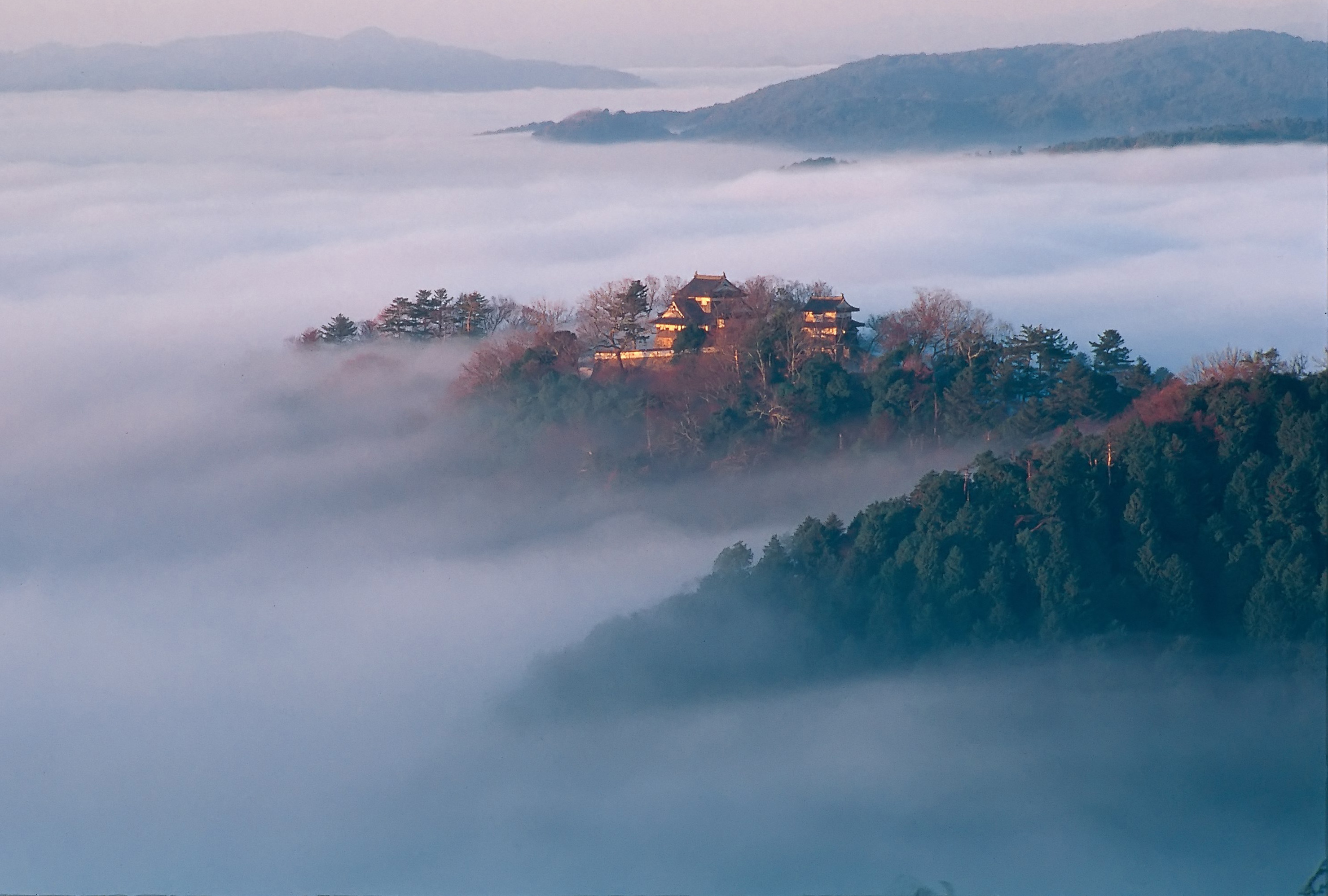 備中松山城　写真提供：岡山県観光連盟